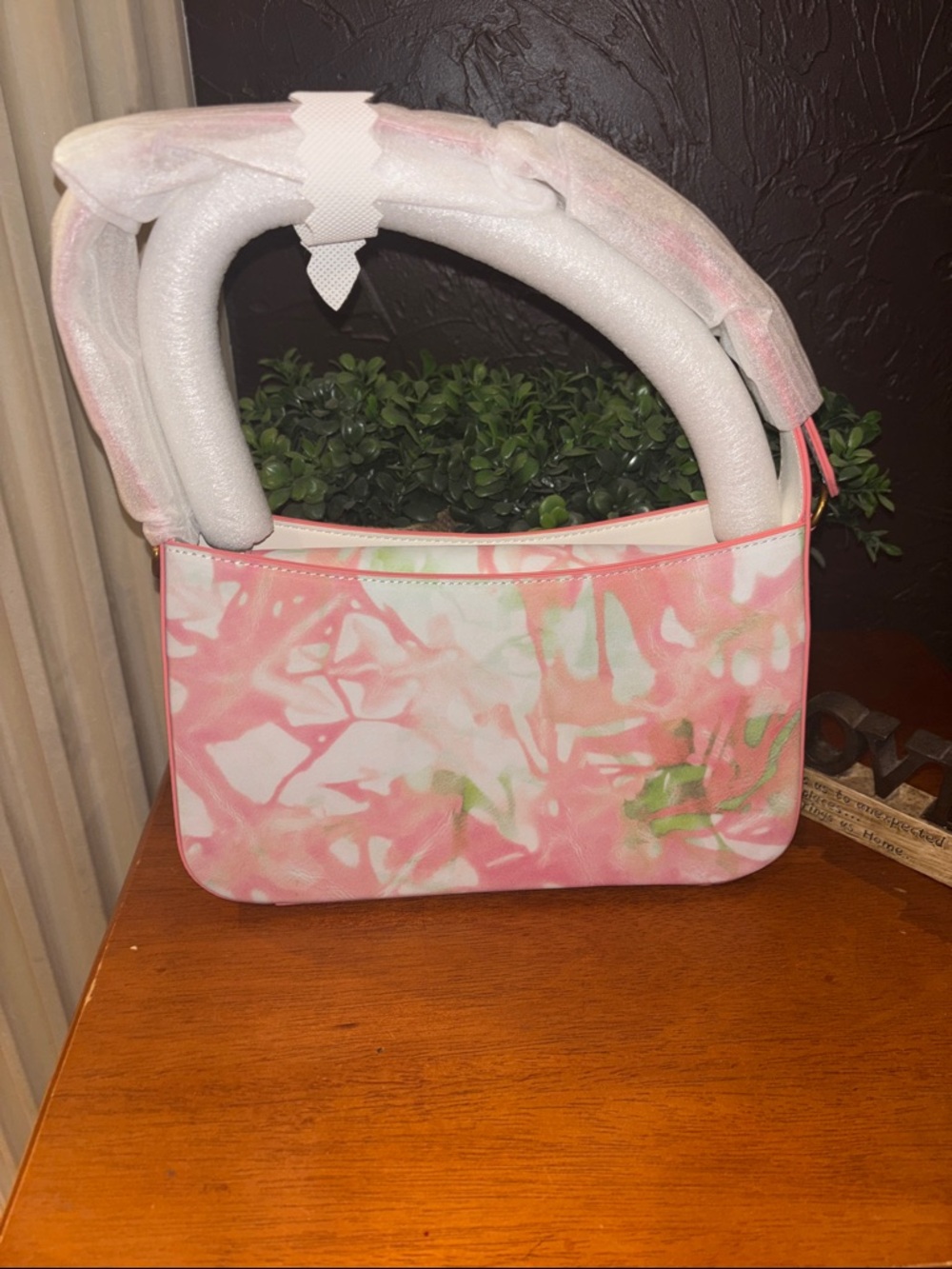 Kurt Geiger London Pierra Leather Mini Bag NWT - Picture 3 of 7